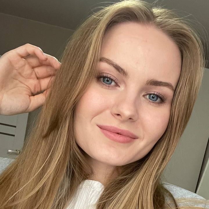 Алина Кожевникова